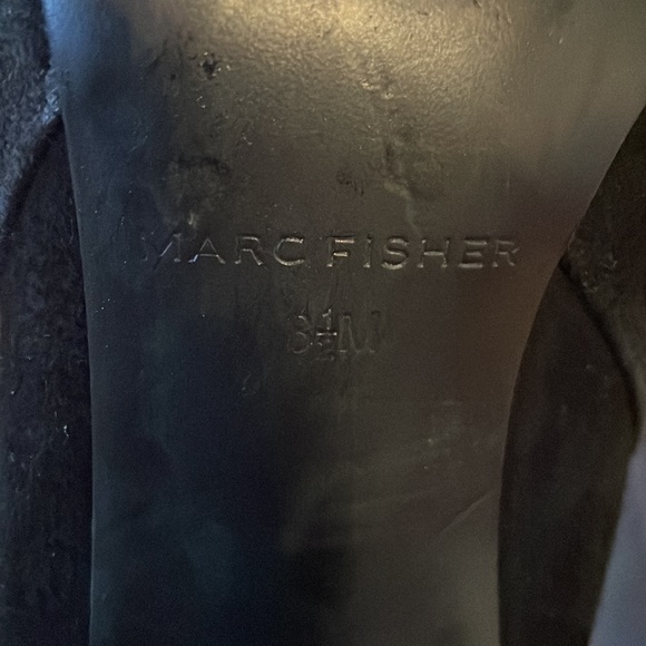 🥳 Marc Fisher Black Suede Ankle Bootie - Picture 5 of 5